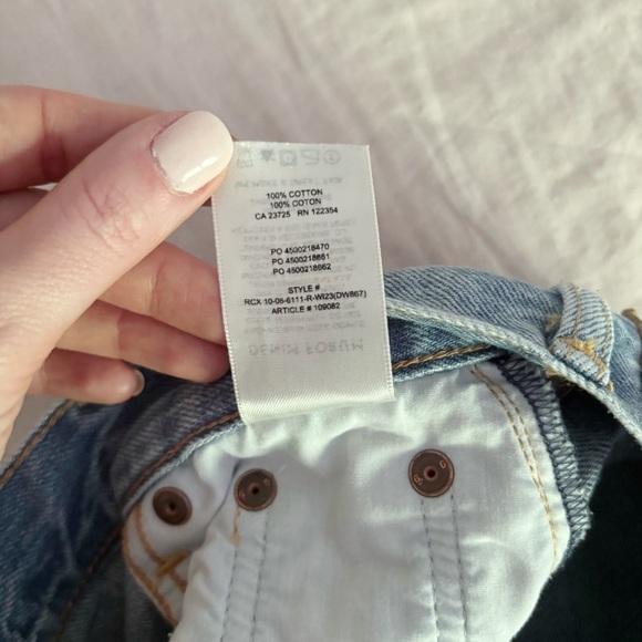 Aritzia Denim Forum The Farrah Hi-rise Wide Jean Size 23 Light Blue Wash - Picture 6 of 6